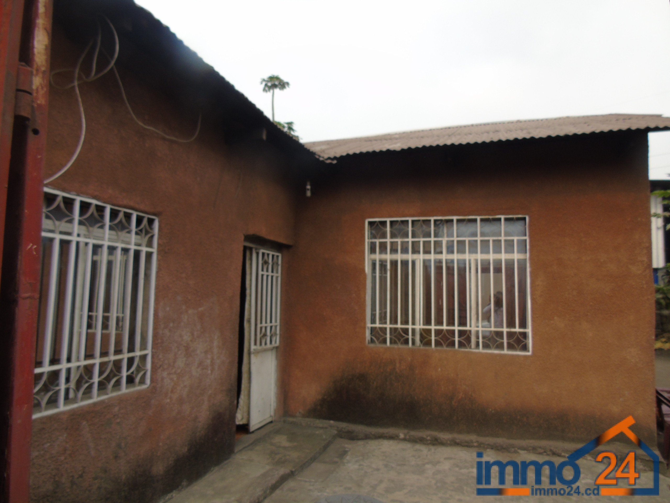 Maison en vente à KinshasaLimete Immo24 la solution