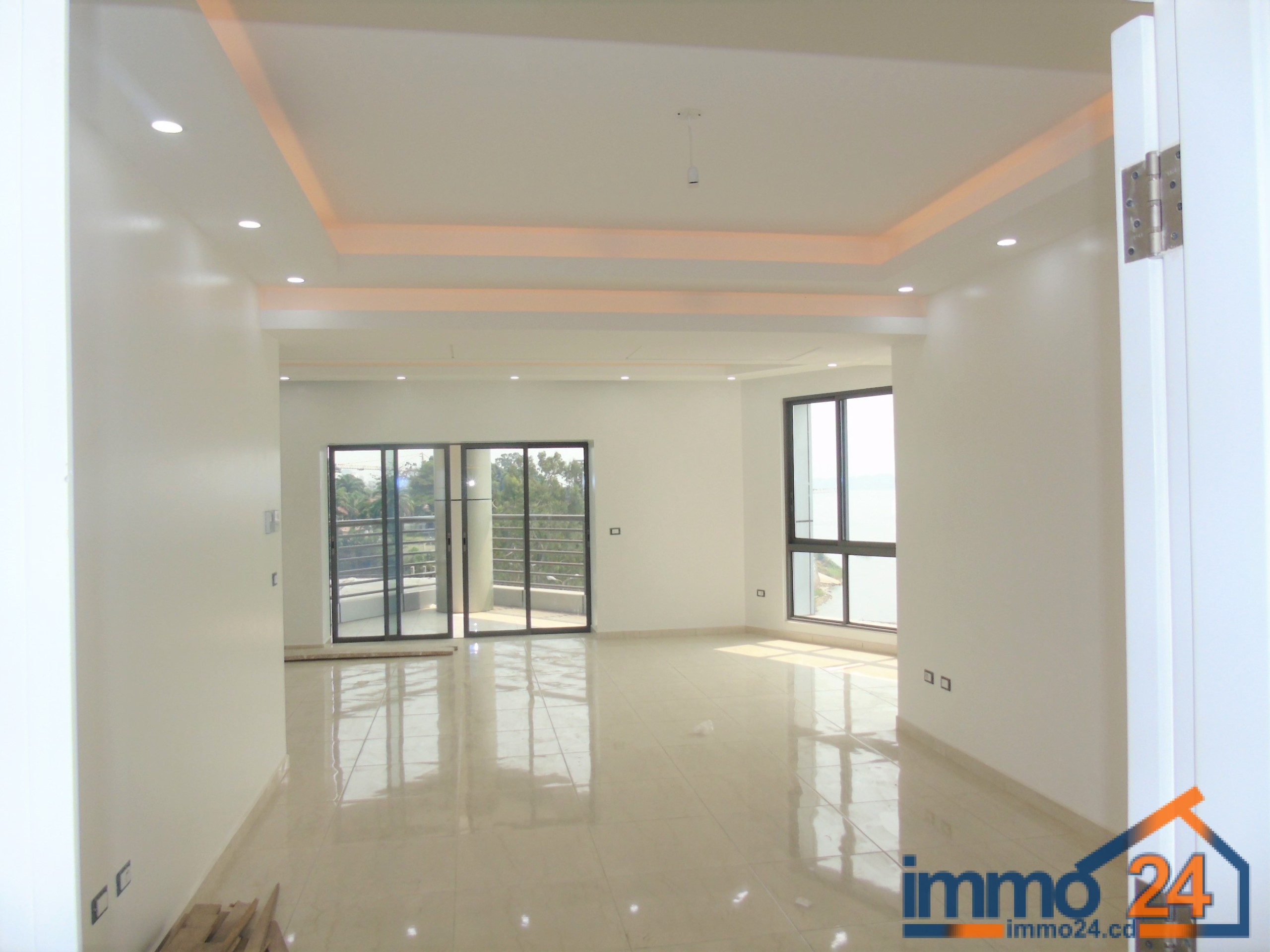 Luxueux appartements sur le fleuve Congo à louer à KinshasaGombe Immo24 la solution